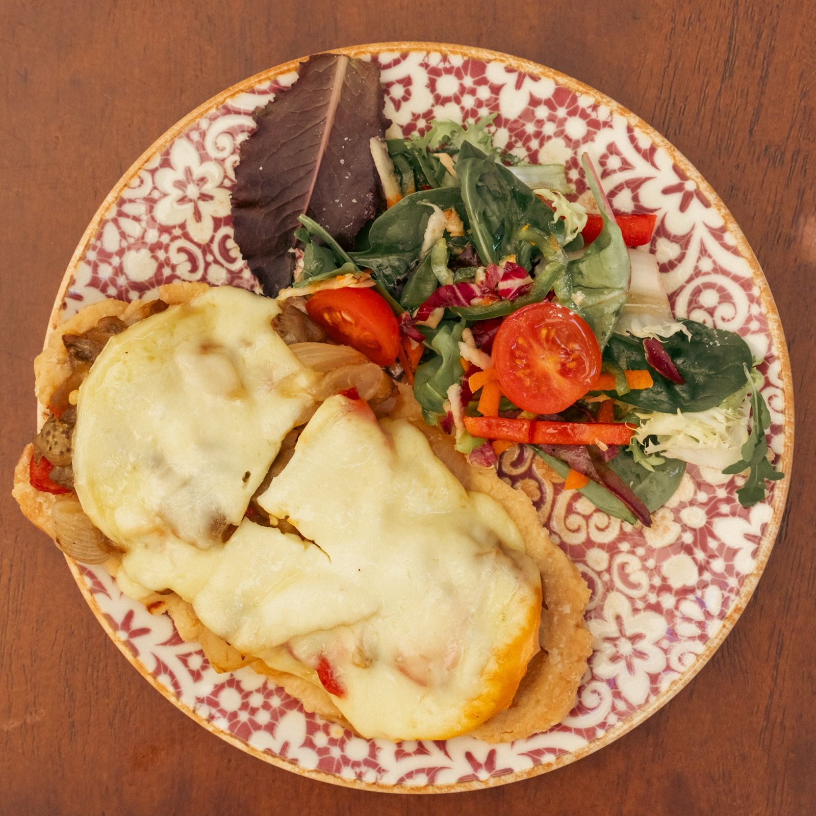 Escalivada and Mahón cheese coca, made with xeixa flour